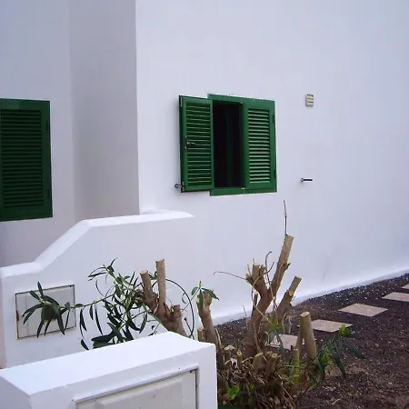 2 Bedrooms With Sea View Shared Pool And Enclosed Garden At Montana Roja Appartement *